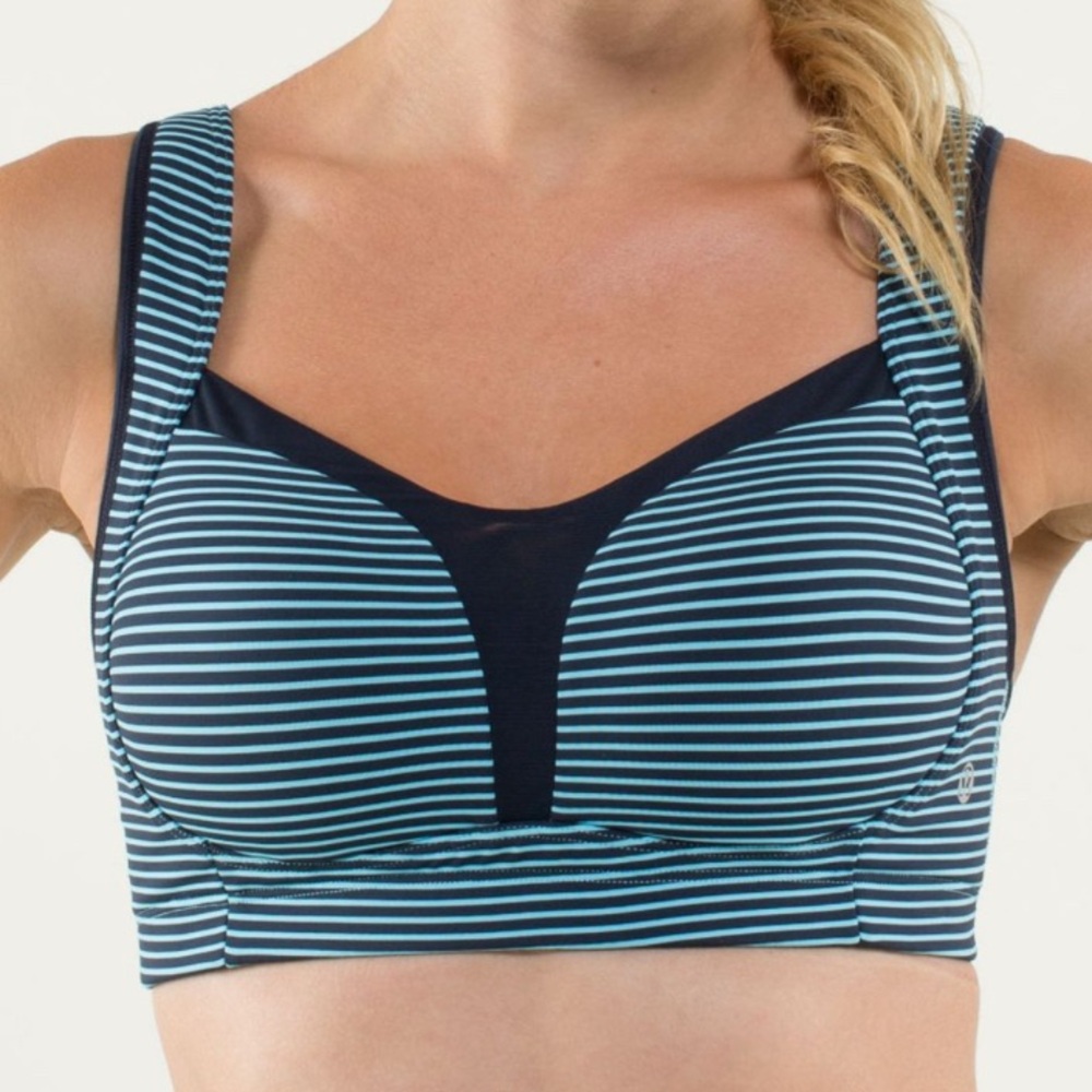 Lululemon Ta Ta Tamer II High Support 36C - Hyper Stripe Blue